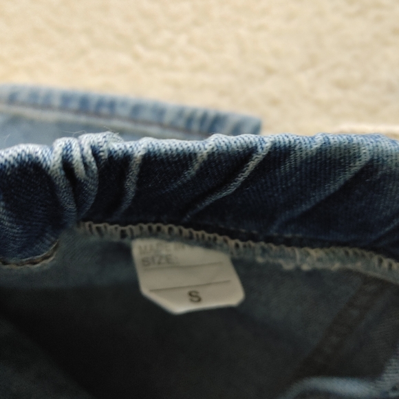 Jeans - Picture 3 of 3